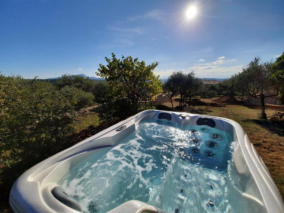 Homestay Pantaiahomes - Clos De Susville - Vue Panoramique - Piscine - Jacuzzi *